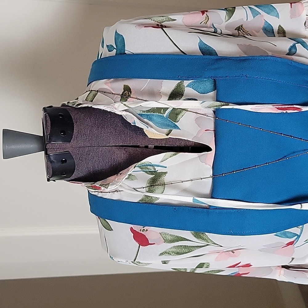 Sheer Floral Print Blouse - Picture 5 of 13